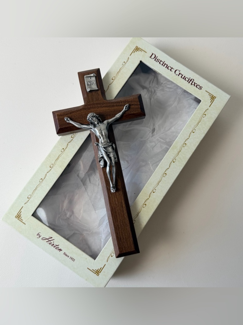 William J. Hirten Walnut 7” Crucifix Cross Catholic Religious Jesus Christian